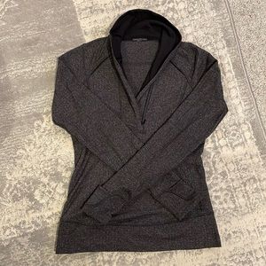 Women’s Lululemon 1/3 front zip